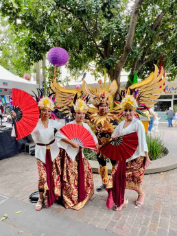 garuda and 3 indonesian dancers - multicultural entertainment